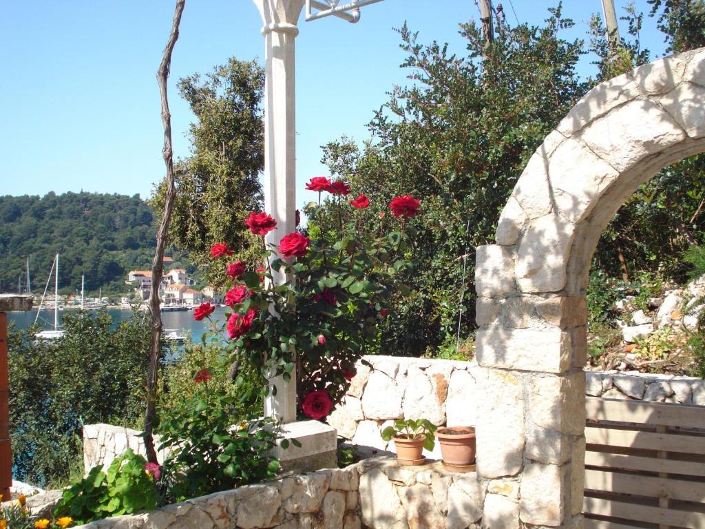 Tri Sestre Guest house 3*