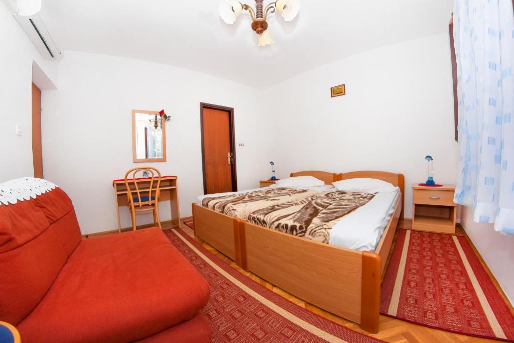 Tri Sestre Guest house 3*