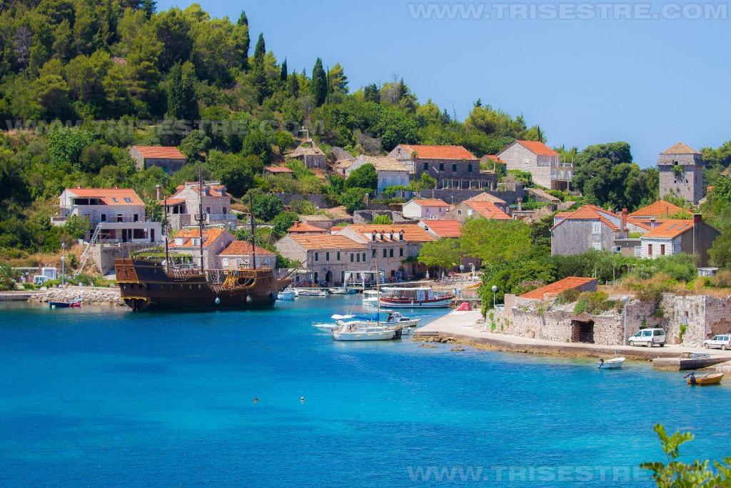 Tri Sestre Guest house